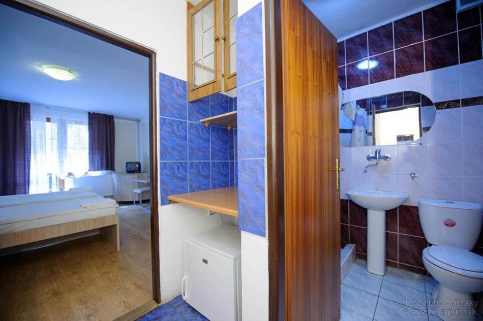 Horský hotel Eva Svätý Jur Exteriér fotografie